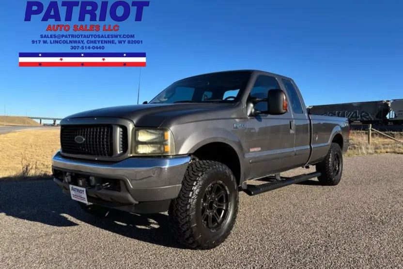 2003 Ford F-250 XLT photo 1