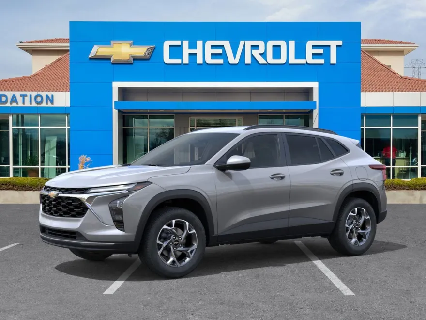 2026 Chevrolet Trax LT photo 1