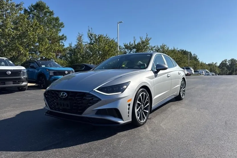2021 Hyundai Sonata Limited photo 1