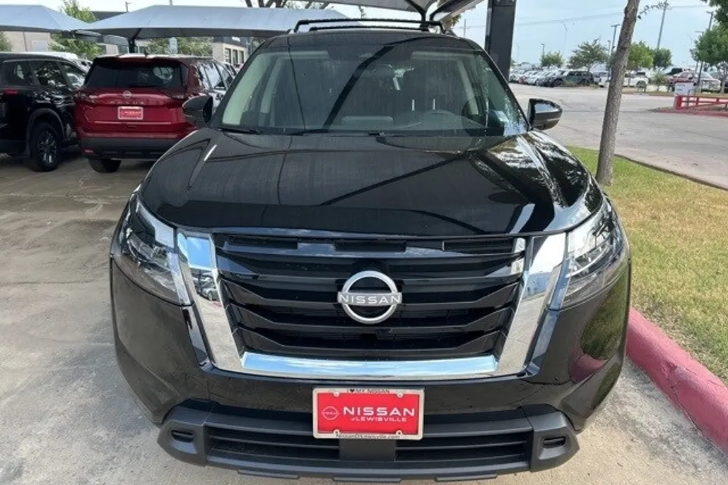 2025 Nissan Pathfinder SV photo 1