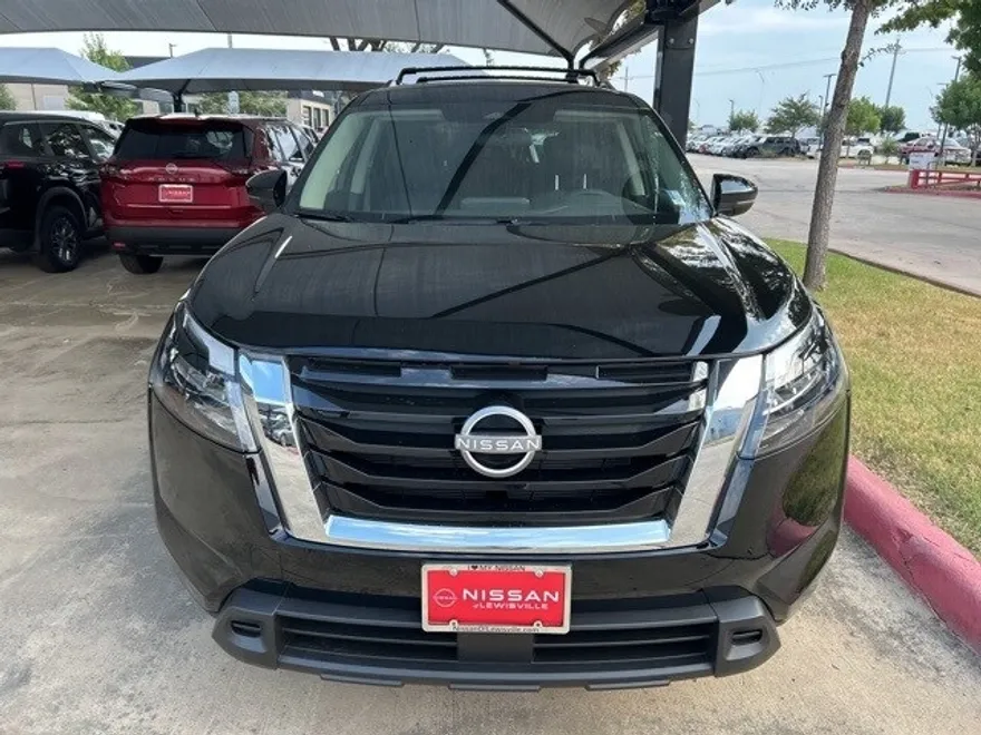 2025 Nissan Pathfinder SV photo 1