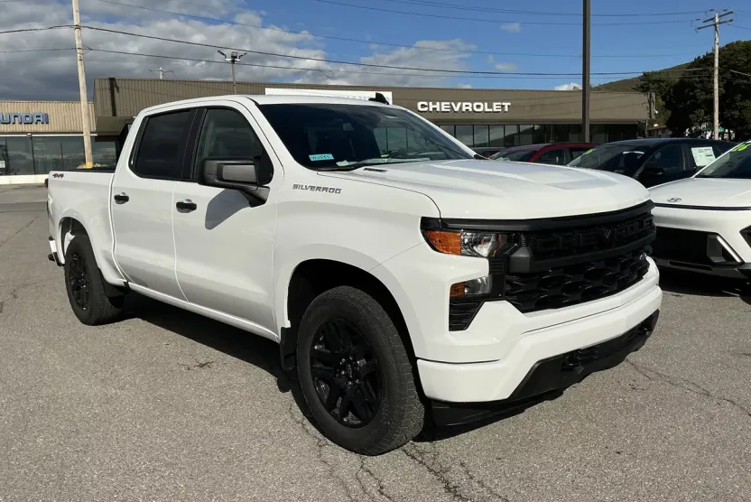 2026 Chevrolet Silverado 1500 Custom photo 1