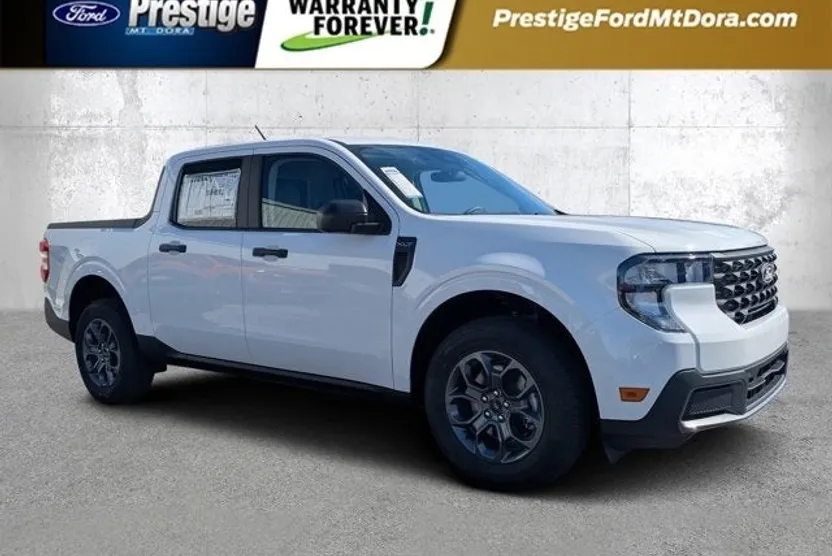 2025 Ford Maverick XLT photo 1