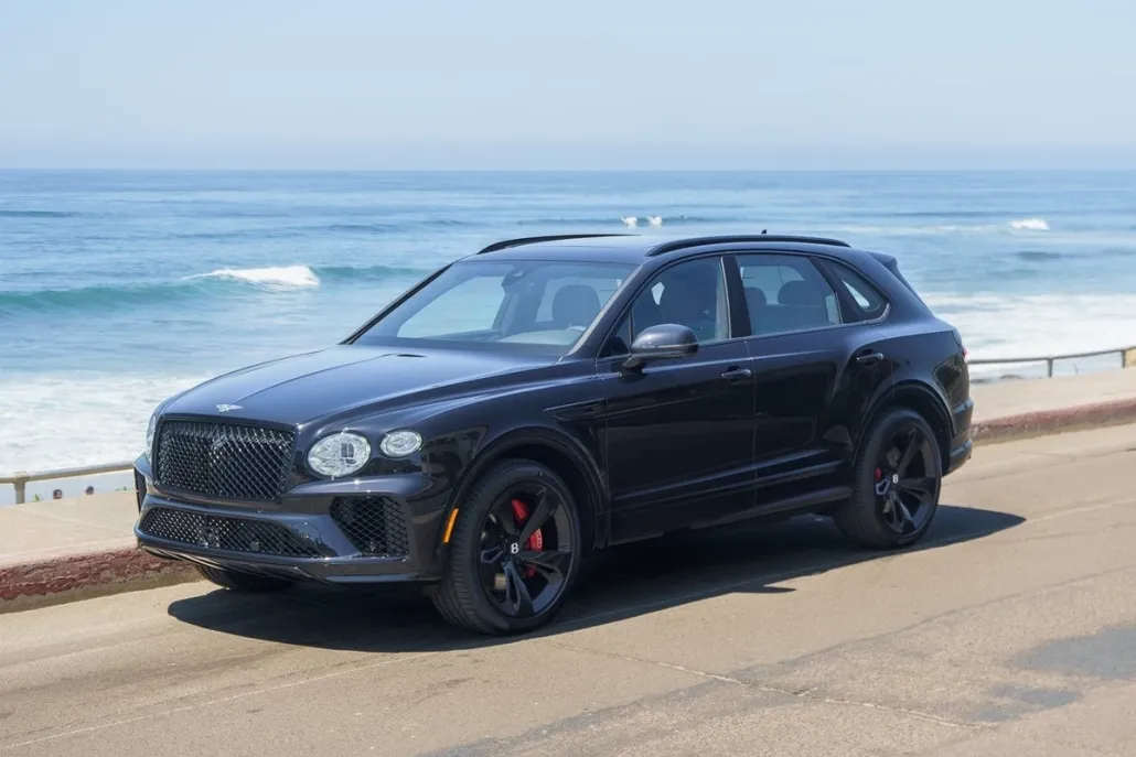 2025 Bentley Bentayga V8 photo 1