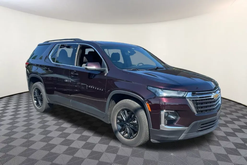 2023 Chevrolet Traverse Cloth 1LT photo 1