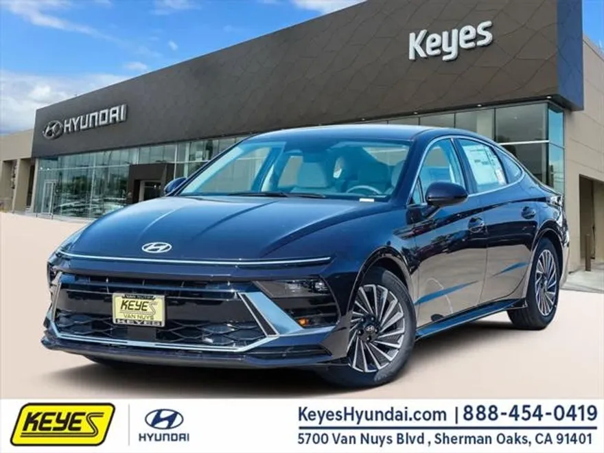 2025 Hyundai Sonata Hybrid SEL photo 1