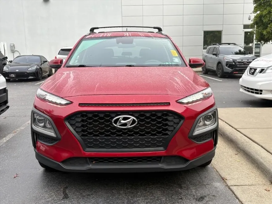 2021 Hyundai Kona SEL photo 1