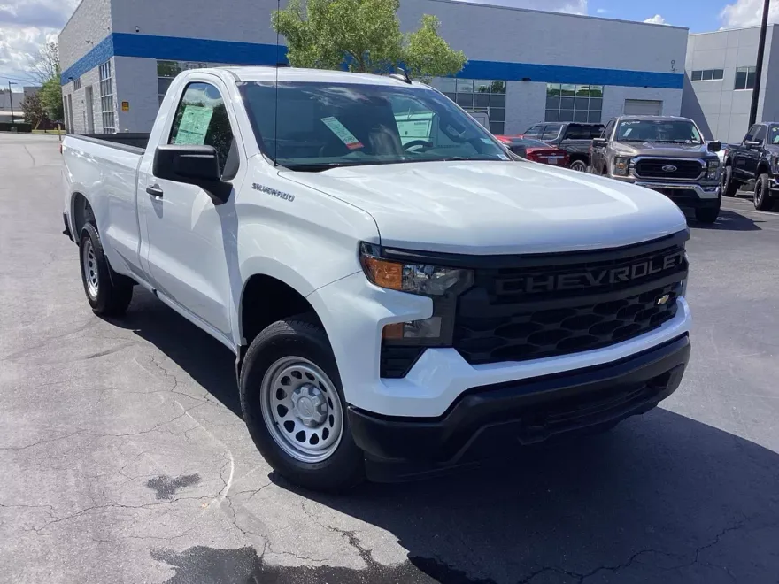 2025 Chevrolet Silverado 1500 photo 1
