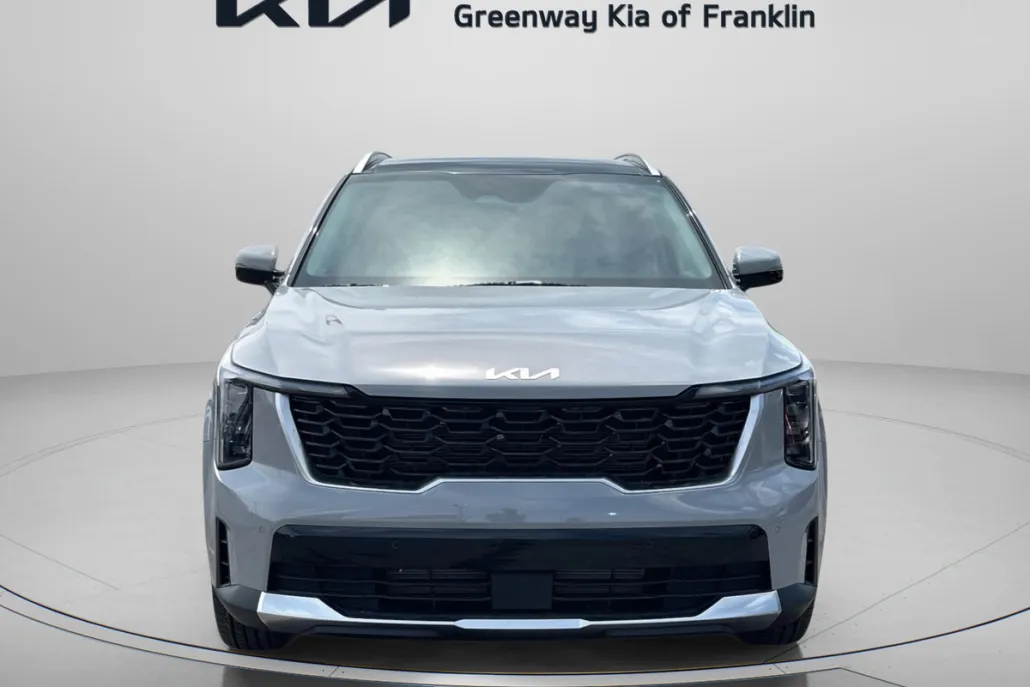 2025 Kia Sorento S photo 1