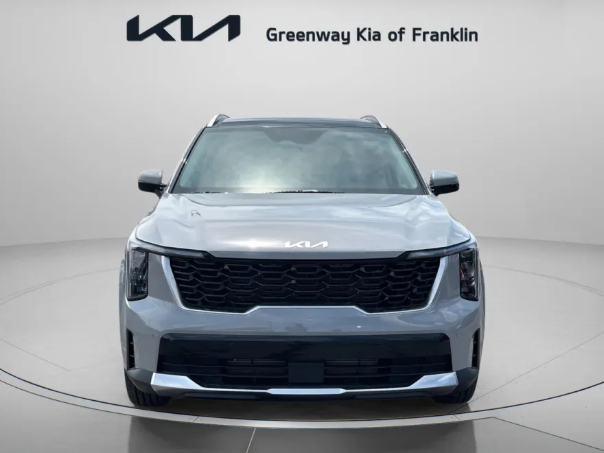 2025 Kia Sorento S photo 1
