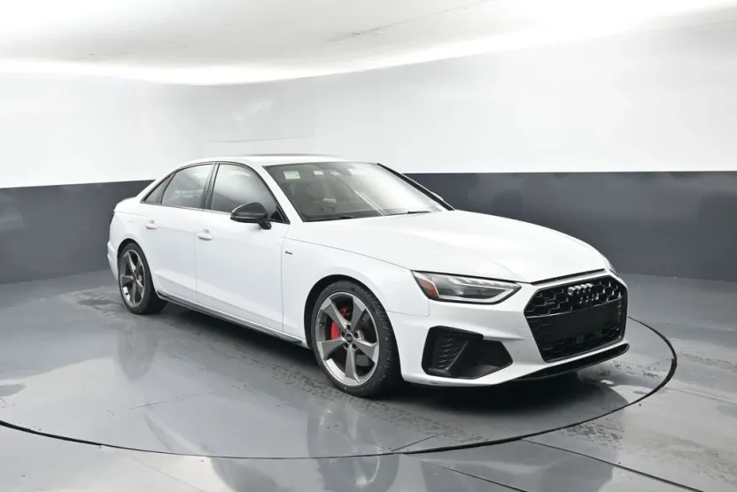 2023 Audi A4 Premium Plus 45 TFSI S line Quattro photo 1