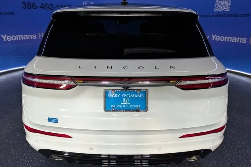 2023 Lincoln Corsair Standard photo 1