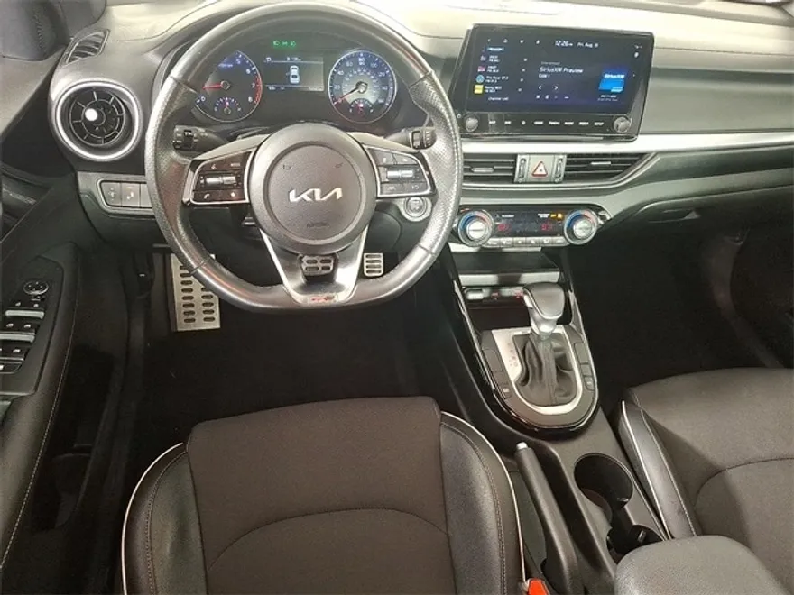2023 Kia Forte GT-Line photo 1