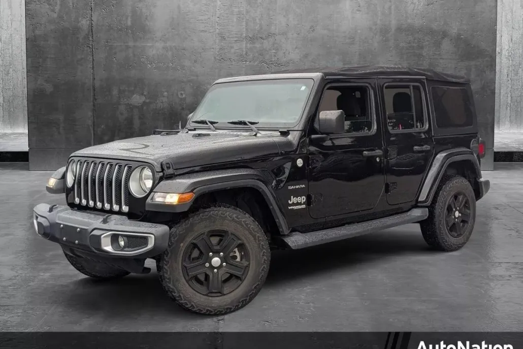 2018 Jeep Wrangler Unlimited Sahara photo 1