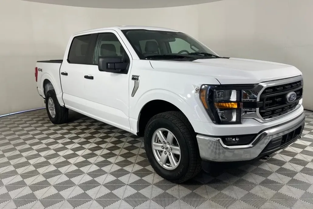 2023 Ford F-150 XLT photo 1