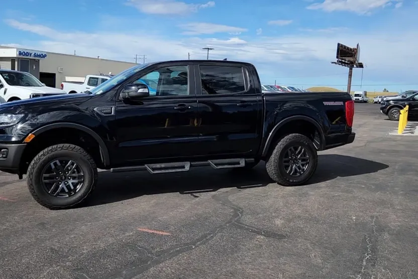 2023 Ford Ranger Lariat photo 1