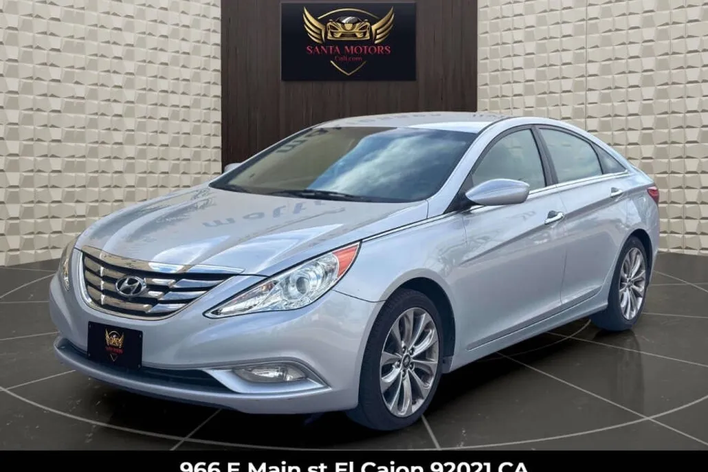 2013 Hyundai Sonata SE photo 1