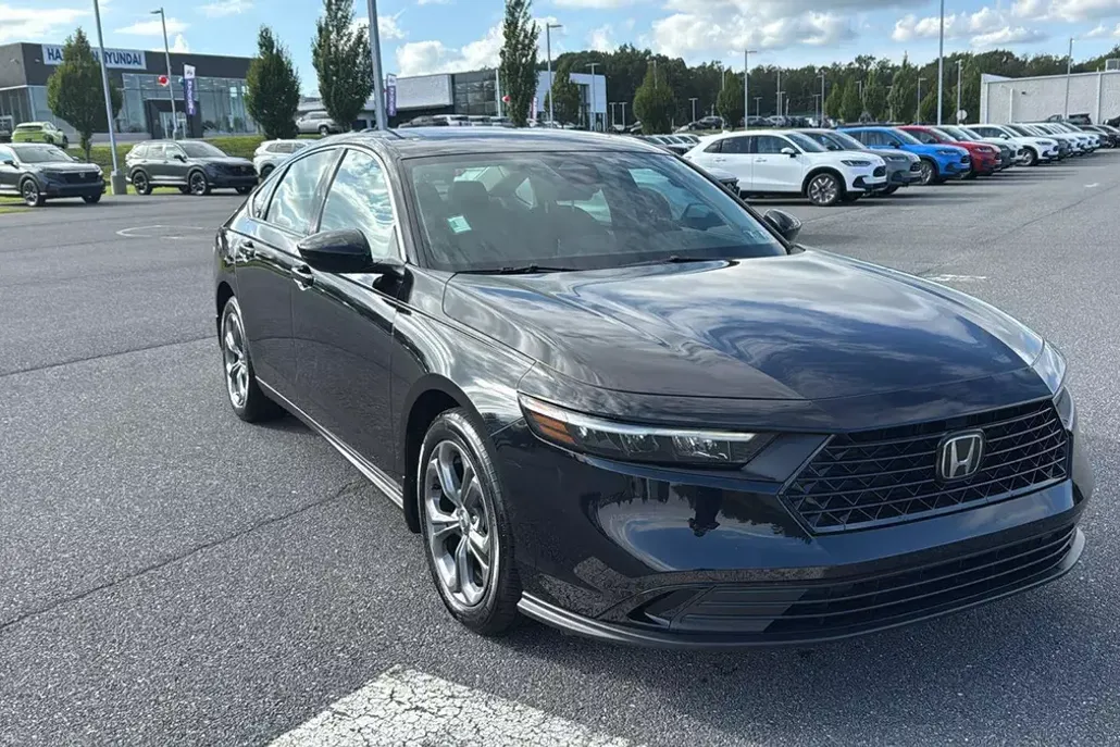 2023 Honda Accord EX photo 1