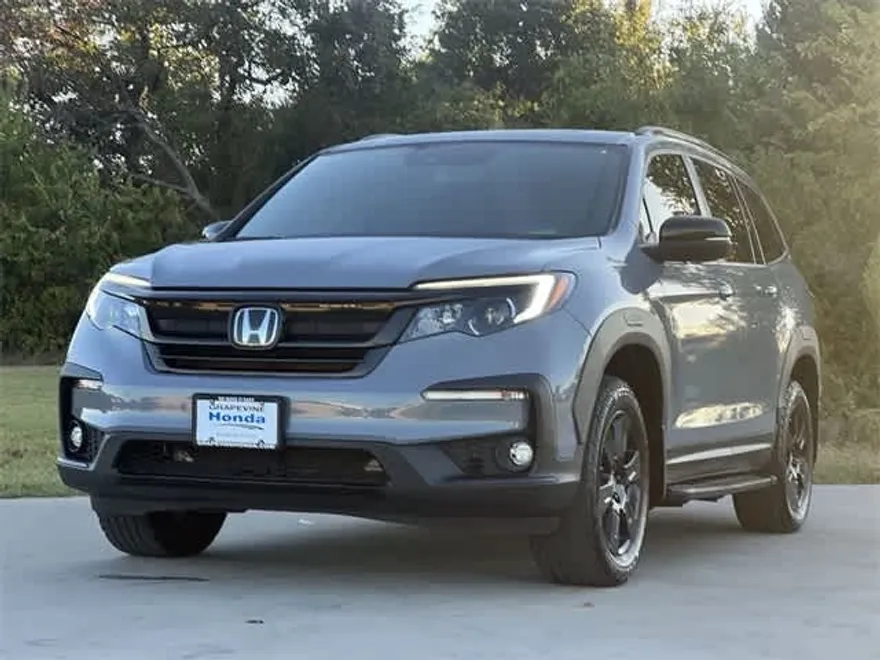 2022 Honda Pilot TrailSport photo 1