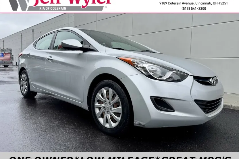 2012 Hyundai Elantra GLS photo 1