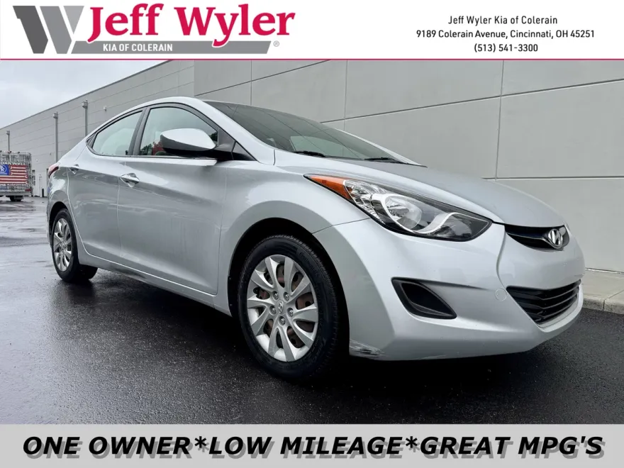2012 Hyundai Elantra GLS photo 1