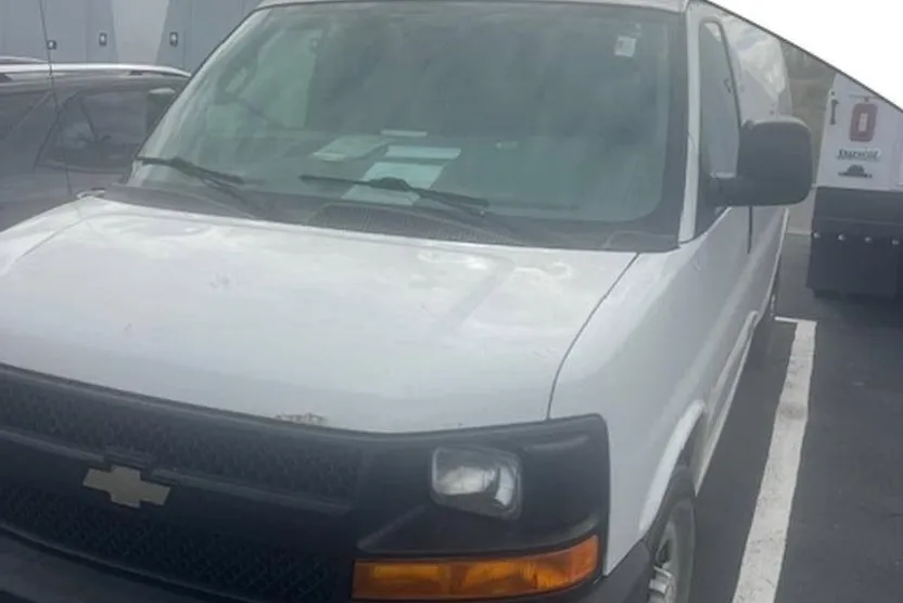 2017 Chevrolet Express Cargo 2500 Base photo 1