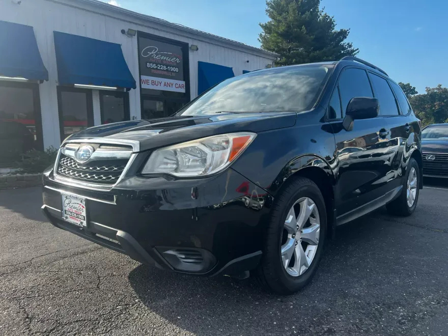 2014 Subaru Forester 2.5i Premium photo 1