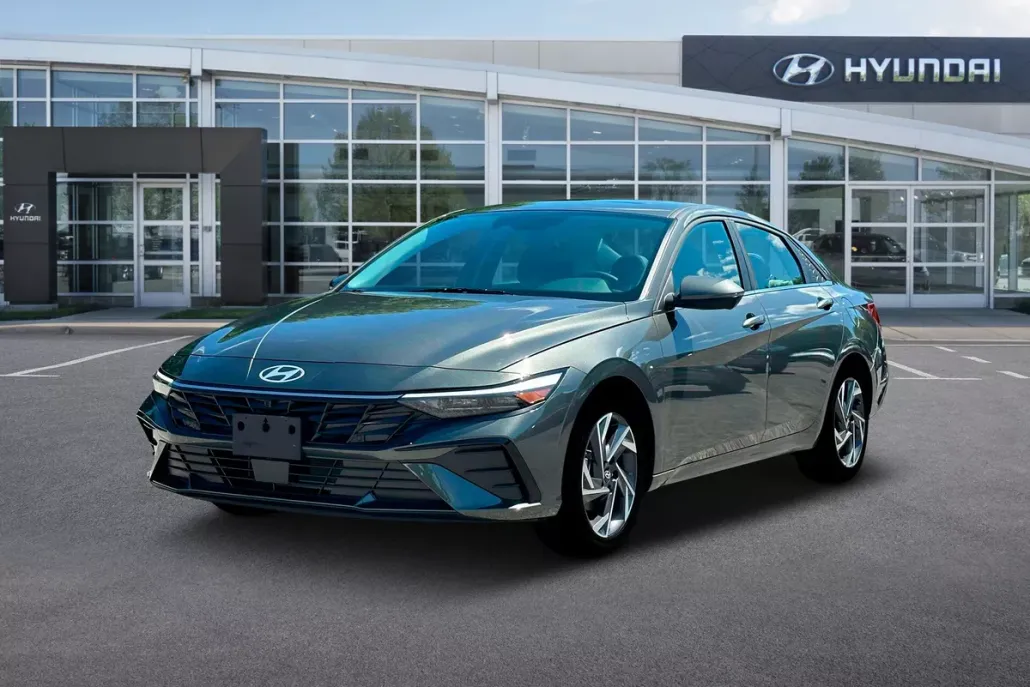 2025 Hyundai Elantra Limited photo 1