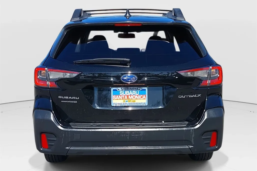 2022 Subaru Outback Premium photo 1
