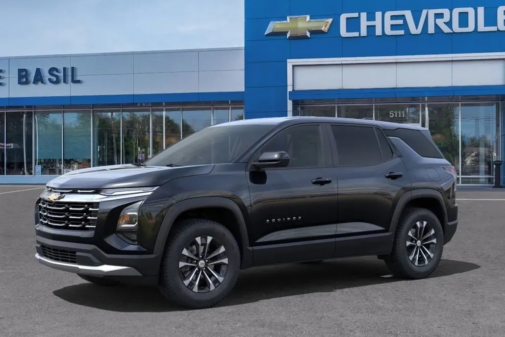 2026 Chevrolet Equinox LT photo 1