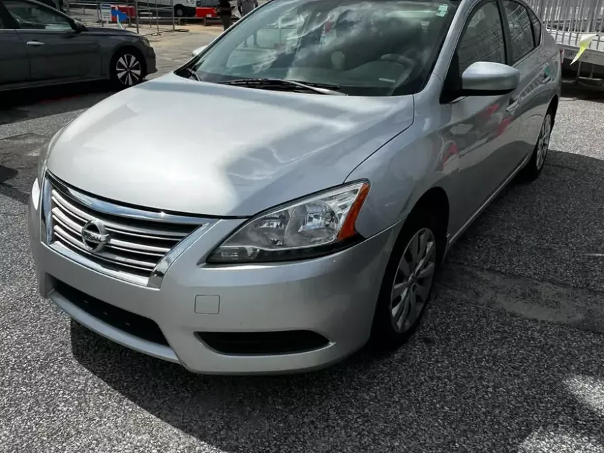 2014 Nissan Sentra SV photo 1