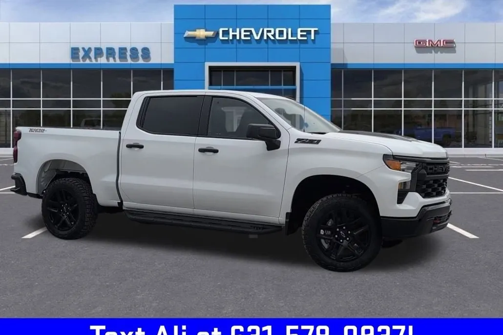 2024 Chevrolet Silverado 1500 Custom Trail Boss photo 1