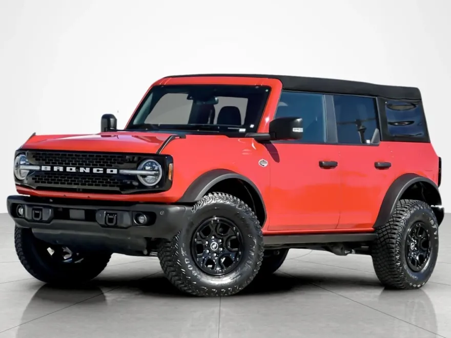 2023 Ford Bronco Wildtrak photo 1