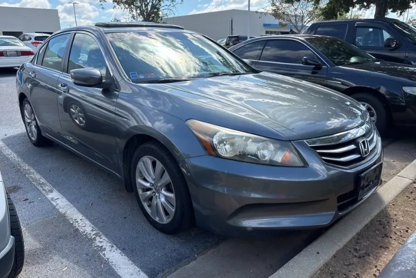 2011 Honda Accord EX photo 1
