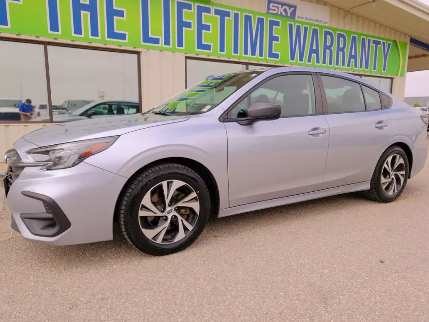 2023 Subaru Legacy Base photo 1