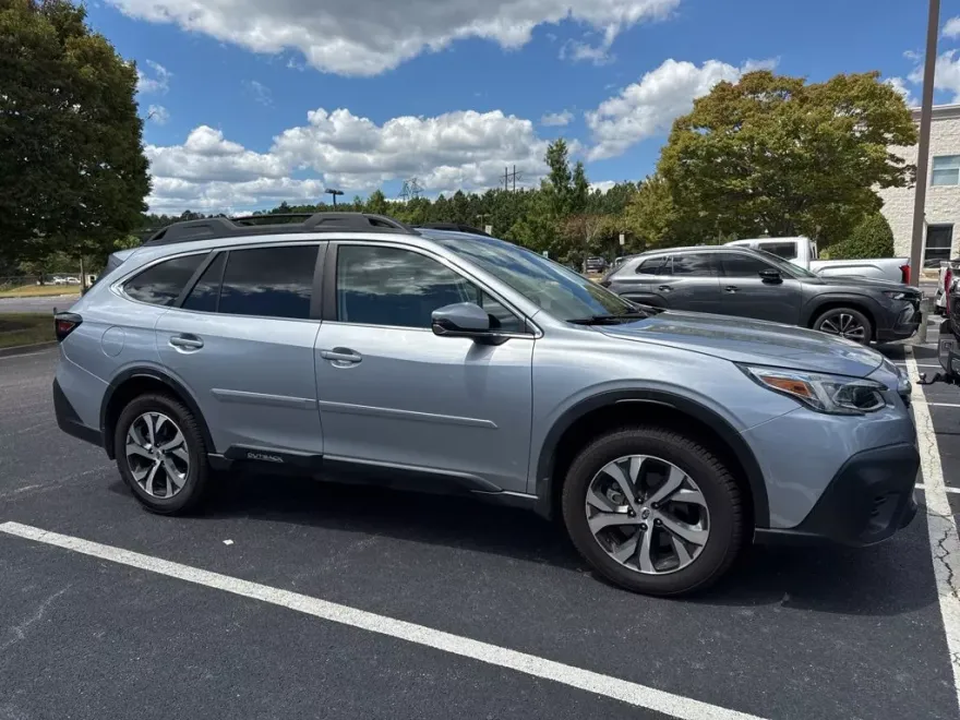 2021 Subaru Outback Limited XT photo 1