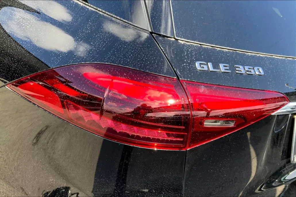 2025 Mercedes Benz GLE 350 4MATIC photo 1