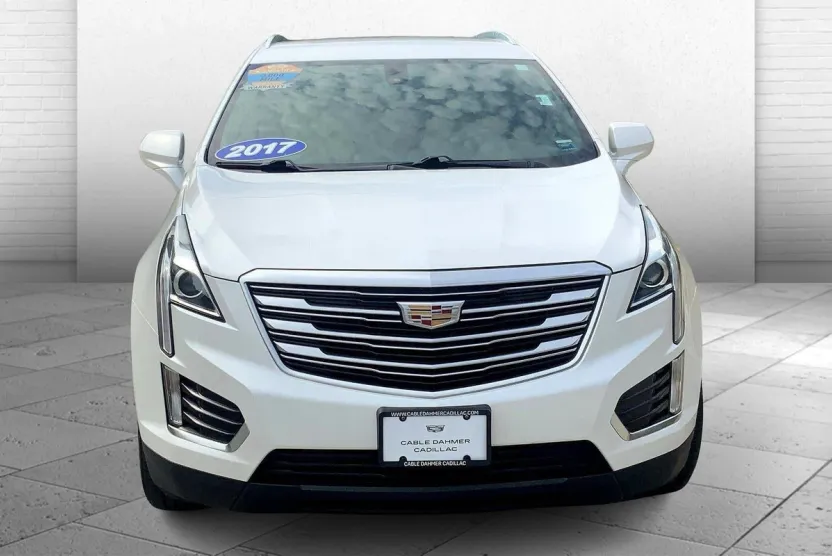 2017 Cadillac XT5 Base photo 1