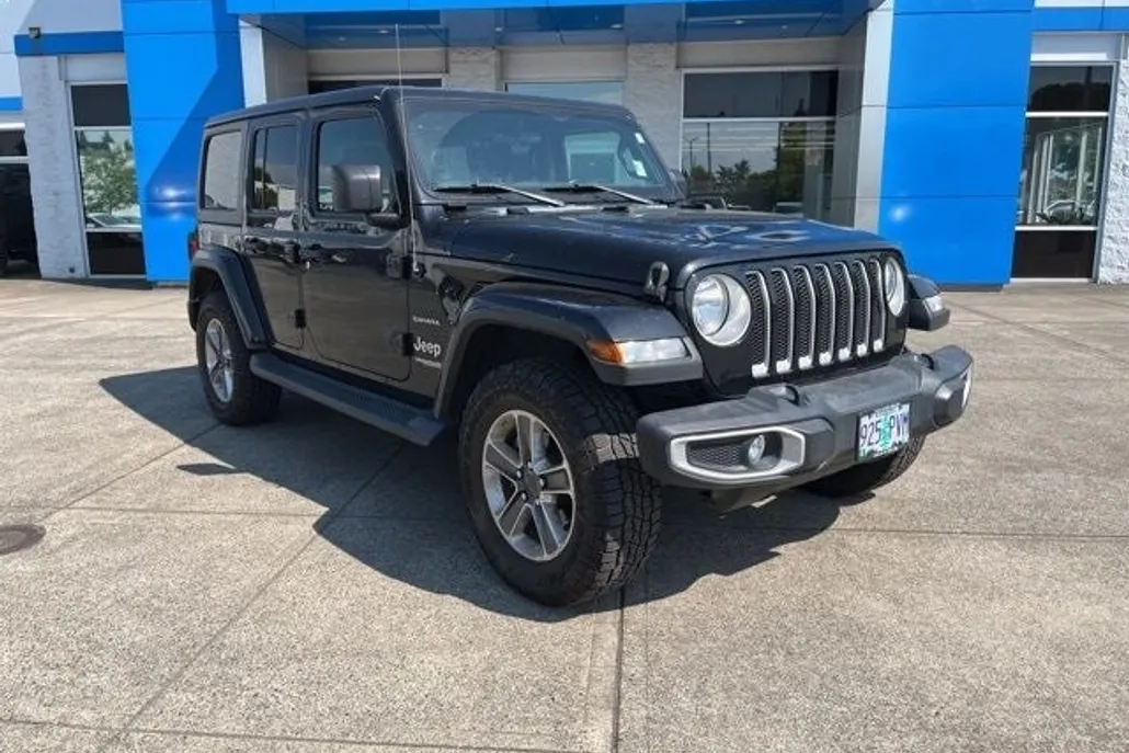 2021 Jeep Wrangler Unlimited Sahara photo 1