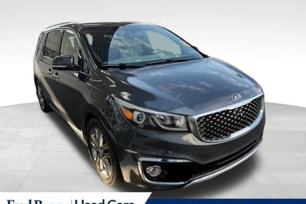 2016 Kia Sedona SXL photo 1