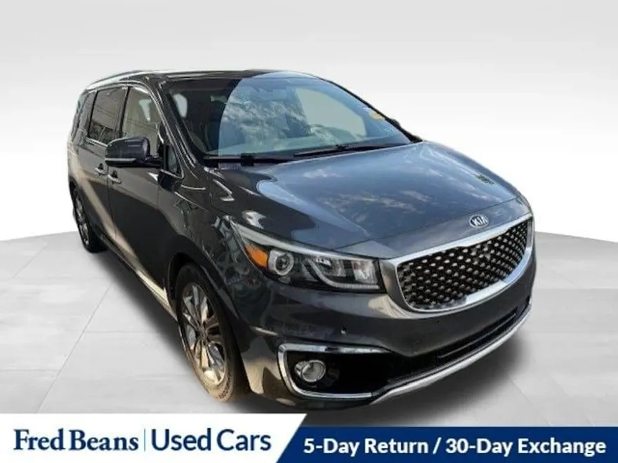 2016 Kia Sedona SXL photo 1