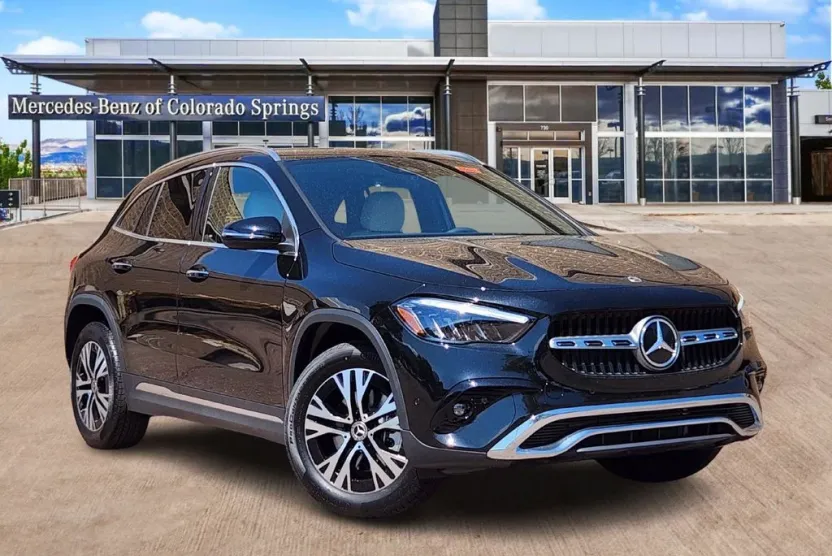 2026 Mercedes Benz GLA 250 4MATIC photo 1