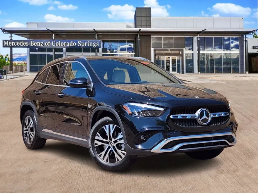 2026 Mercedes Benz GLA 250 4MATIC photo 1