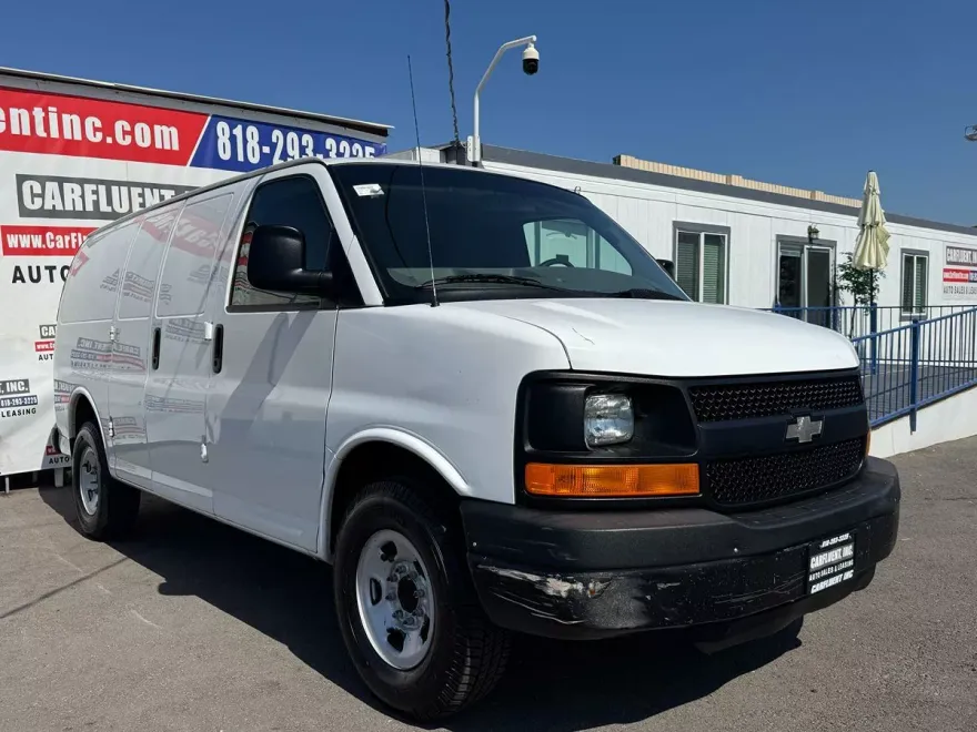 2013 Chevrolet Express Cargo Van 2500 photo 1