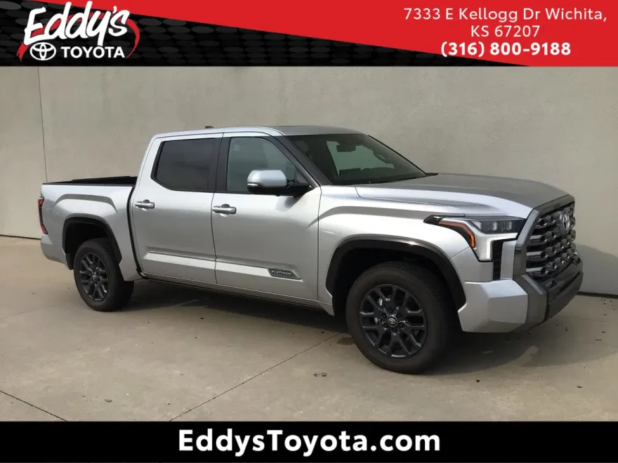 2025 Toyota Tundra Platinum CrewMax photo 1