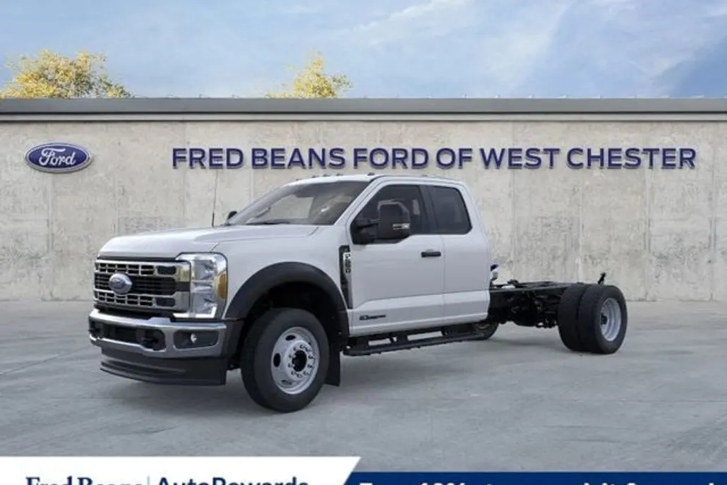 2025 Ford F-550 XL photo 1
