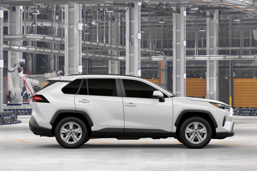 2025 Toyota RAV4 Hybrid XLE photo 1