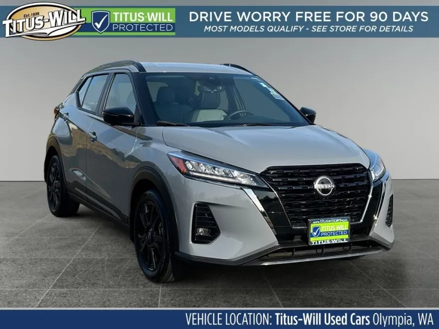 2024 Nissan Kicks SR photo 1