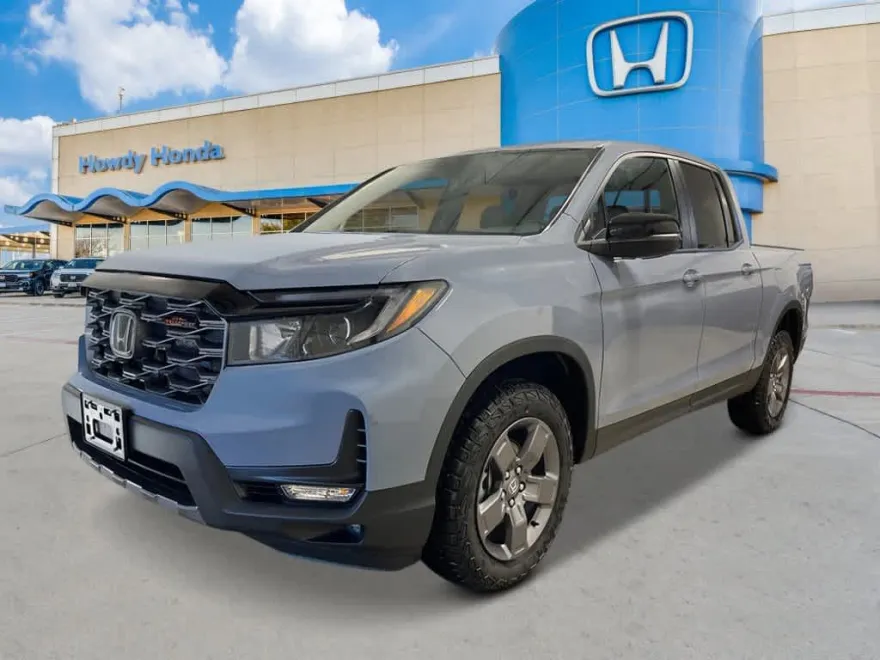 2025 Honda Ridgeline TrailSport photo 1