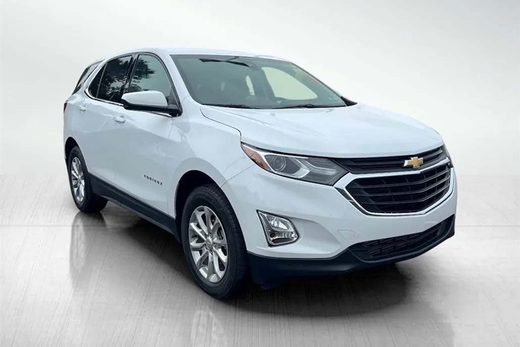 2020 Chevrolet Equinox LT photo 1